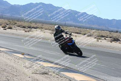 media/Dec-01-2025-Moto Forza (Mon) [[2daa91e15f]]/3-Beginner Group/Session 3 (Turn 16 Inside)/